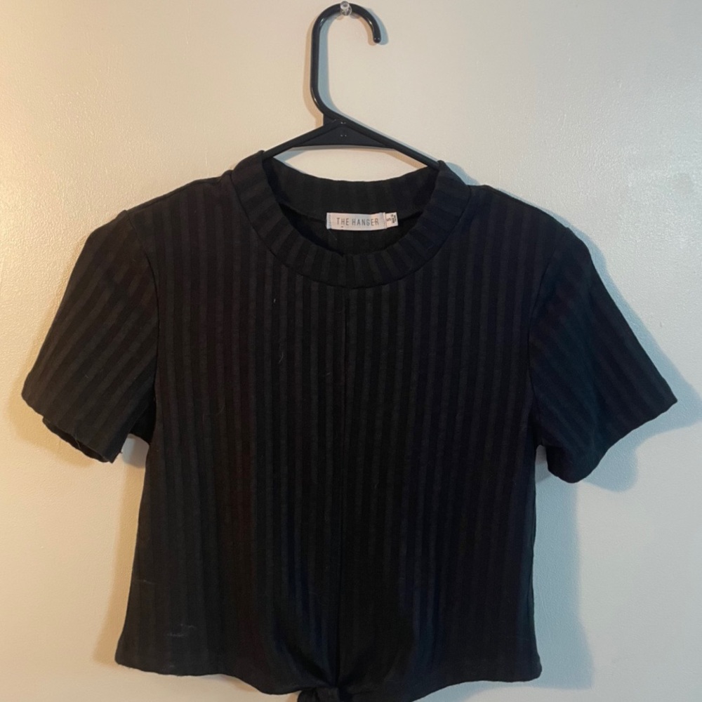 black ribbed crop top